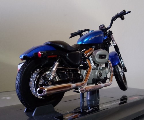 HARLEY DAVIDSON XL 1200N NIGHTSTER 2012 1/18 MAISTO - Imagen 5 de 8