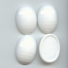 3 VINTAGE GLASS WHITE 30x22mm. OVAL FACETED DOME CABS CABOCHONS 6932