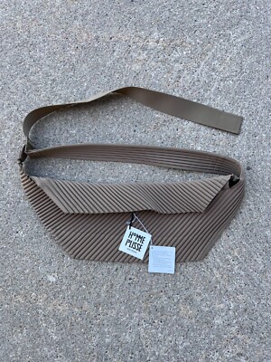 Homme Plisse Issey Miyake Pleated Crossbody Bag - Brown - NEW | eBay