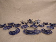 Vintage Blue Willow Porcelin Tea Set