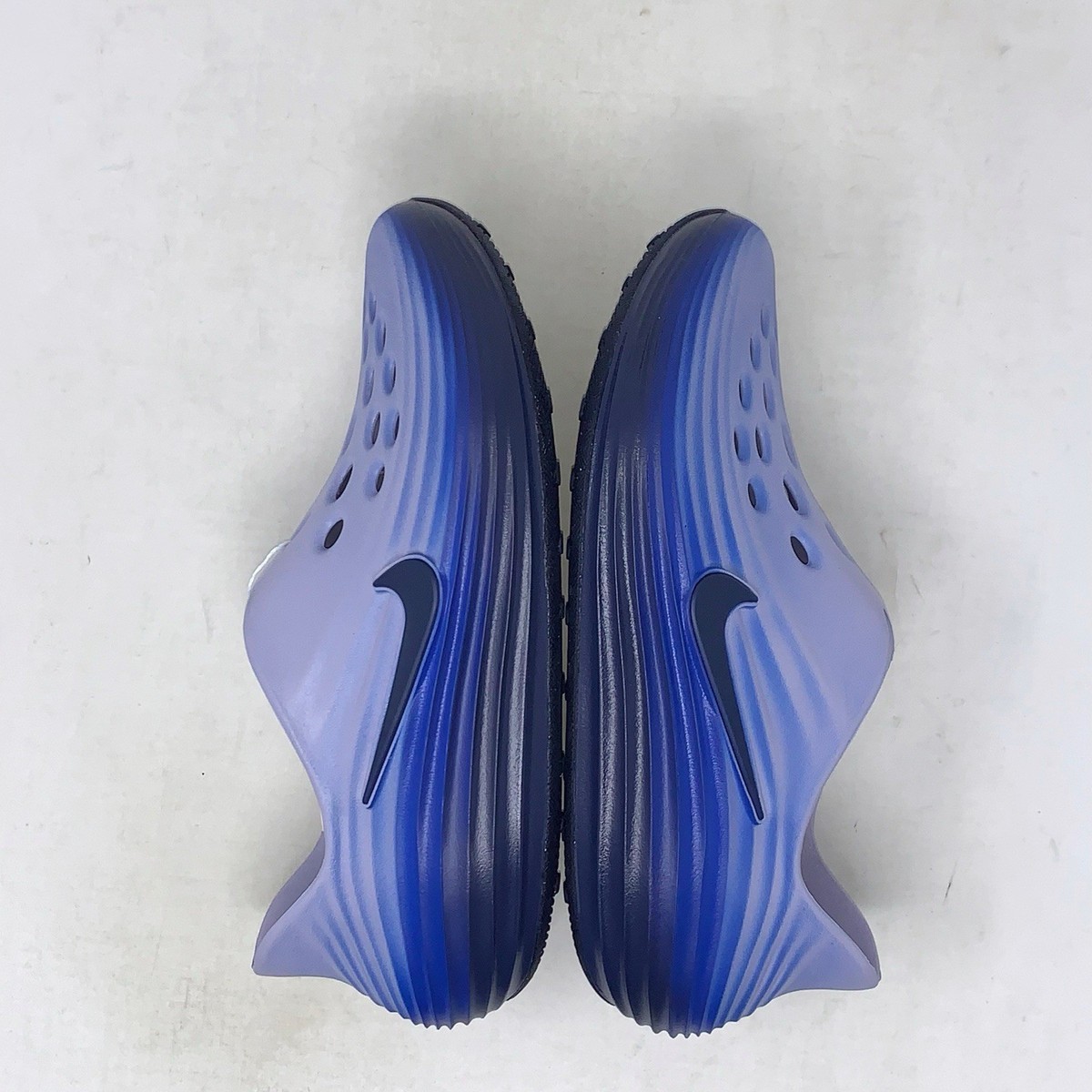 Nike ReactX Rejuven8 Gradient Blue Slipper Slide Sandals, Size 9