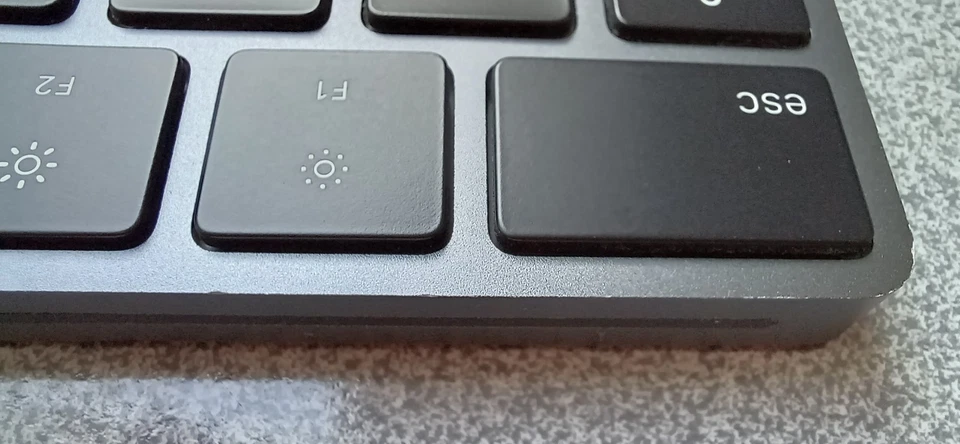 APPLE Magic Keyboard A1843 mit Ziffernblock - Deutsch QWERTZ | space grey | OVP - Bild 4 von 4