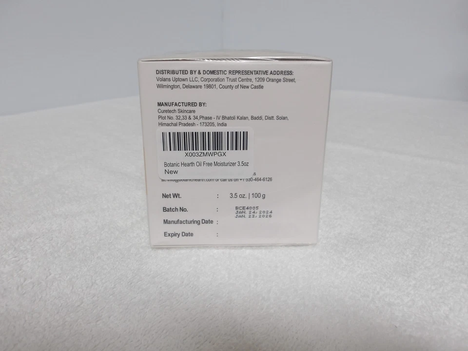 Crema hidratante facial ultra ligera Botanic Hearth - 3,5 oz Foto 2 de 2