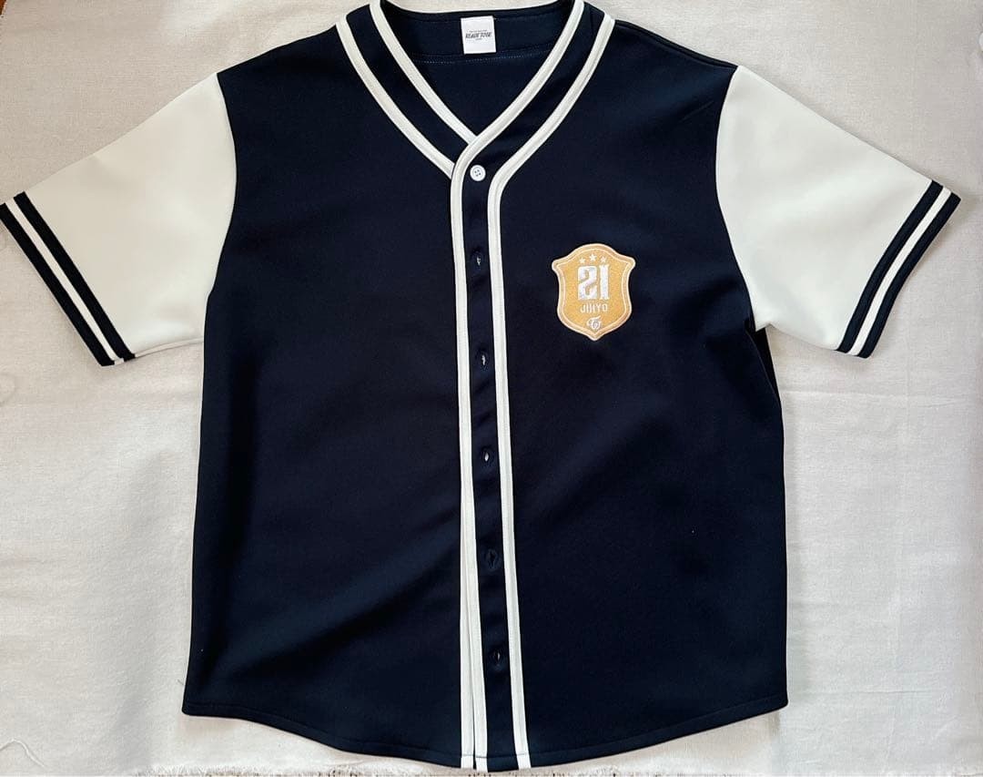 TWICE READY TO BE ベースボールシャツ TWICE 5TH WORLD TOUR READY TO BE Official BASEBALL UNIFORM Jacket