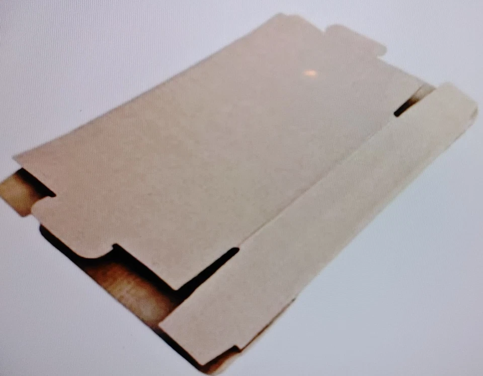 10 lightweight 12.5x10.25x3 boxes ideal to ship puzzles, etc. Easy to assemble. - Image 4 of 4
