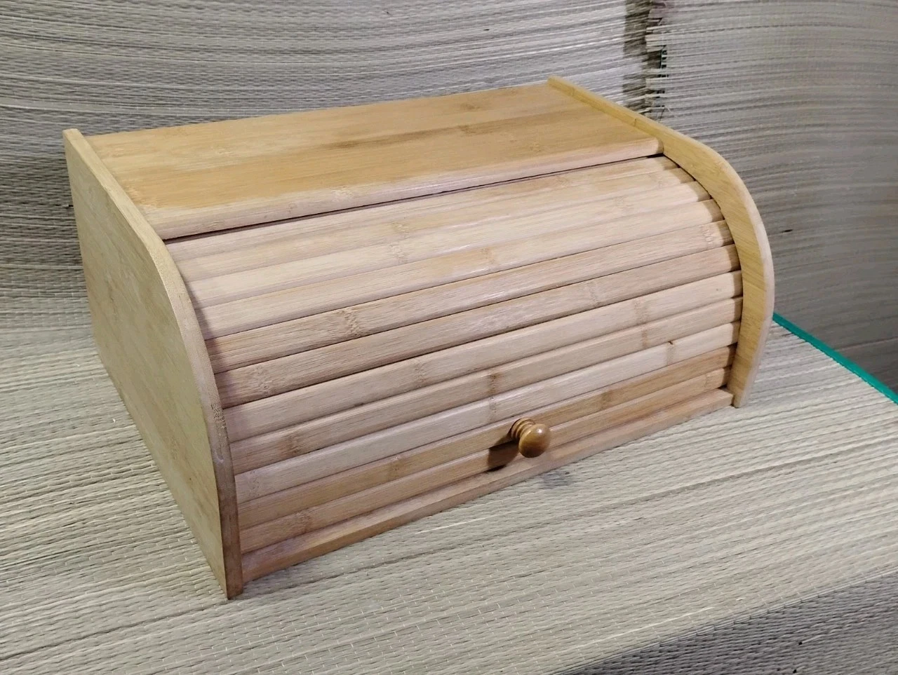 Bamboo Roll Top Bread Box Bread Storage and Organizer 16 Inches Long
Opens in a new window or tab