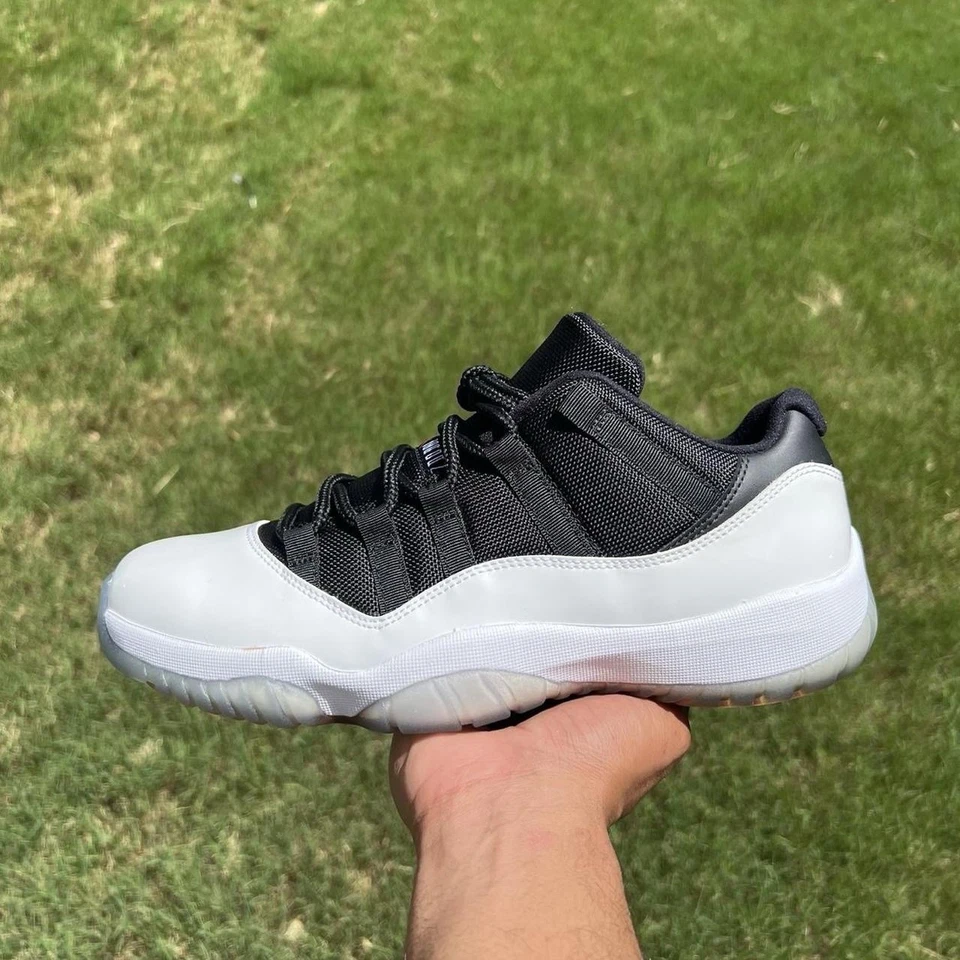 Размер 10 - Air Jordan 11 ретро низкий смокинг DS - Изображение 2 из 4