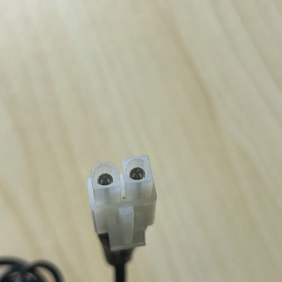 Tyco 9.6V NIMH Charger Model BFY05-9009 11.2VDC 0.28A 3.1W - Image 4 of 4