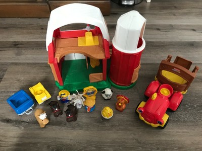 little people barn set