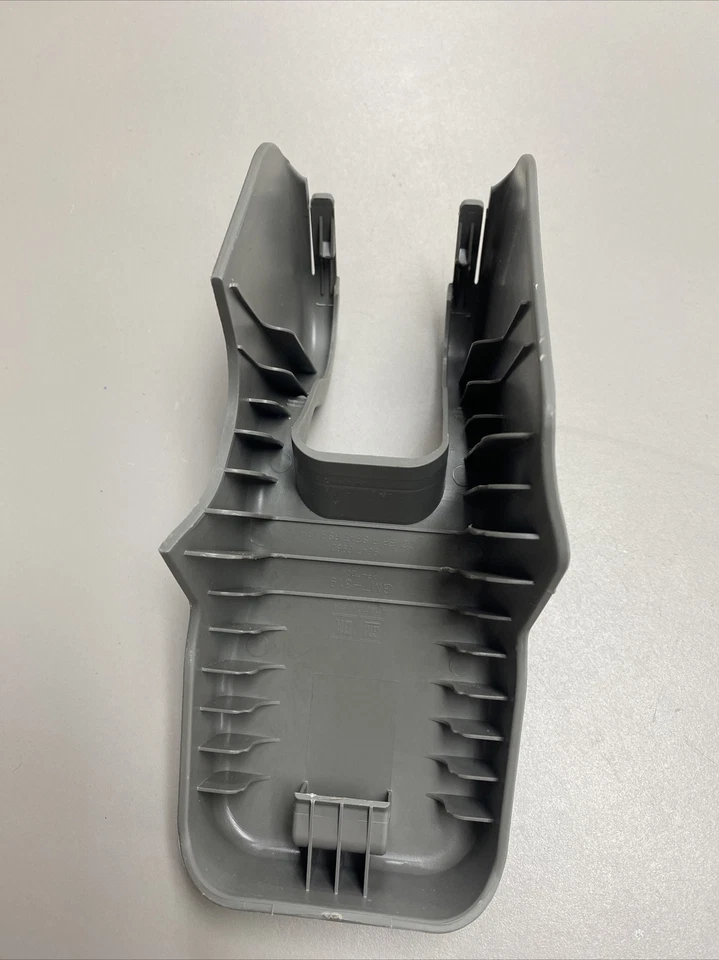 Cubierta de perno de asiento trasero derecho Saturn Vue 2008 2010 96476960 OEM Foto 2 de 4