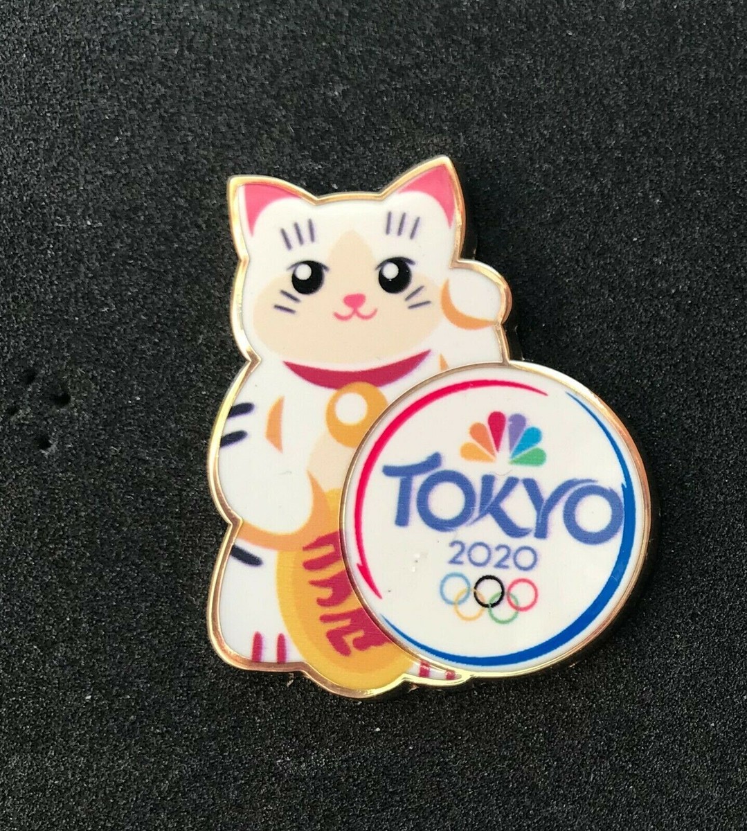NBCの東京オリンピックの招き猫のピンバッジ NBC Tokyo 2020 Olympic Media Pin Badge Happy Cat -- new in