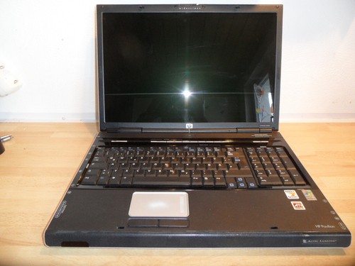 Notebook Laptop hp Pavilion dv8000 Model HSTNN-C16C ohne Netzteil
