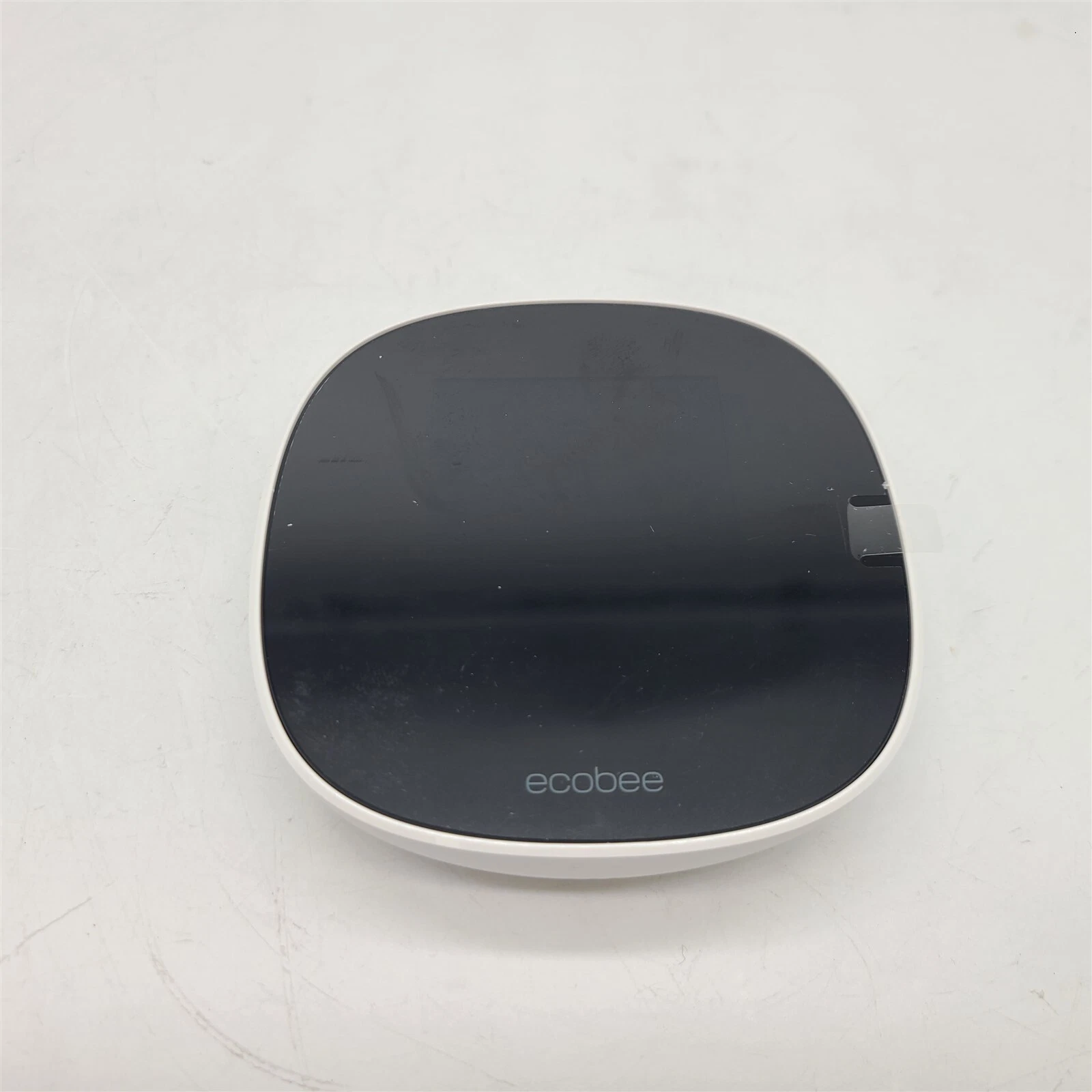 ecobee Smart Essential - Energy Star Certified programmable Wi-Fi Thermostat