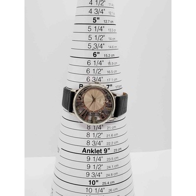 Women\'s watch. Silver numbers create a fan on the side of the face Women main image 2