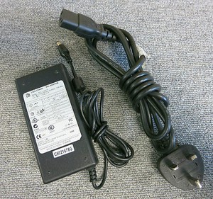 Lien Chang LCA01F LCD Monitor 40 Watt Netzteil 12 Volt 3,3 Ampere