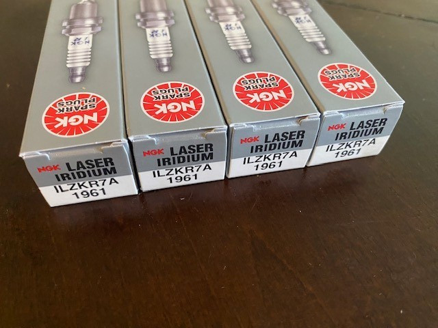 4 PACK NGK 1961 Spark Plug Laser Iridium ILZKR7A GENUINE