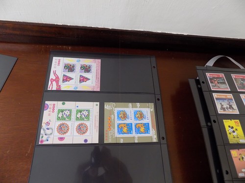 MODERN WORLD U/M MINT STAMPS COLLECTION ON STOCKSHEETS - 第 22/23 張圖片