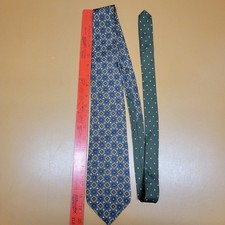 Tommy Hilfiger Mens Silk Tie Blue Gold Geometric Star Pattern Made in USA 57in