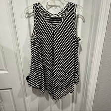 Title: Studio JPR Black & White Striped Sleev...