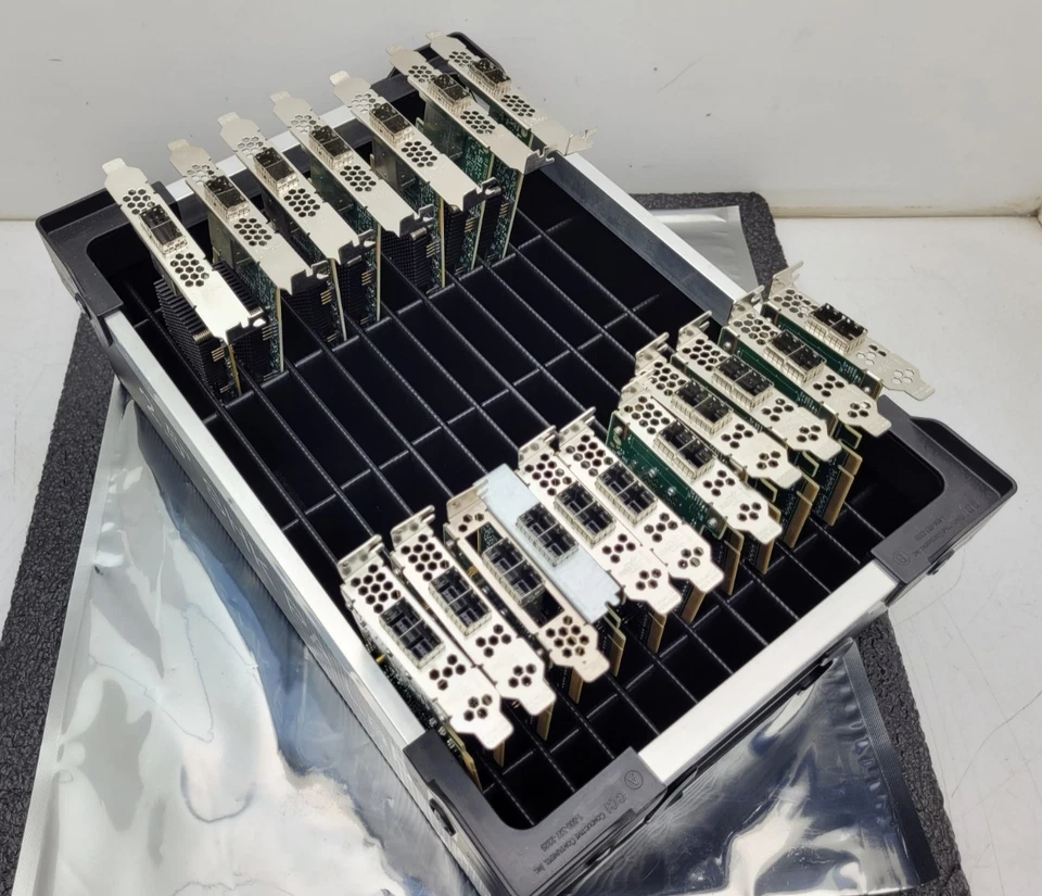 19 x SAS9300-8e 8-port 12Gb/s SATA+SAS PCIe 3.1 12Gb Controller Host Bus Adapter - Image 4 of 4