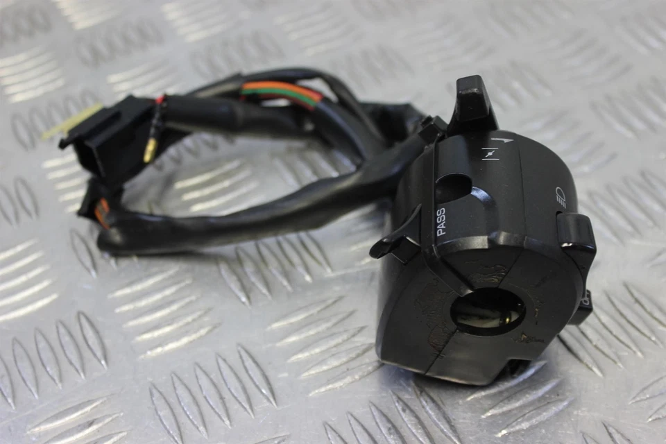 Interruptor izquierdo Kawasaki ZX6R 1998 1999 G1 G2 ZX 6 R ZX-6R Ninja B166 Foto 2 de 4