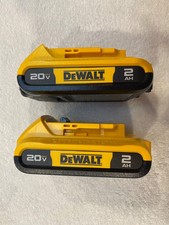 4 New Dewalt DCB203 20V Max Batteries 2.0Ah Lithium Ion Li-Ion 20 Volt DCB203-2