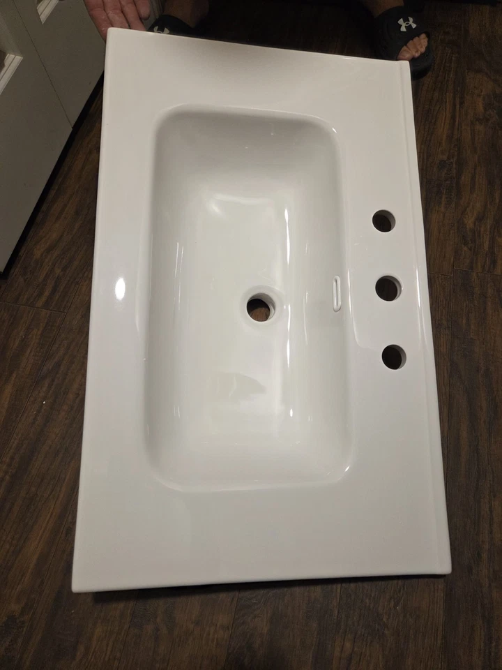 BB0930Y331 Lavabo integrado de cerámica blanca tres orificios de grifo pretaladrados grifo d Foto 2 de 4