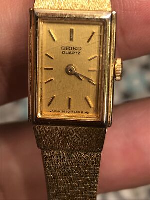 Seiko Watch 2e20-6479 Women's Gold Tone Quartz New Battery ladies