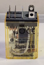 1 NEW IDEC RH2B-ULAC110-120V RELAY NNB ***MAKE OFFER***