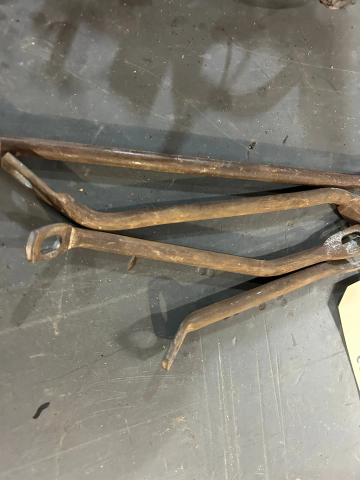 Dodge Coronet Charger 1968 1969 1970 soporte de pedal de freno soportes de varilla Foto 4 de 4