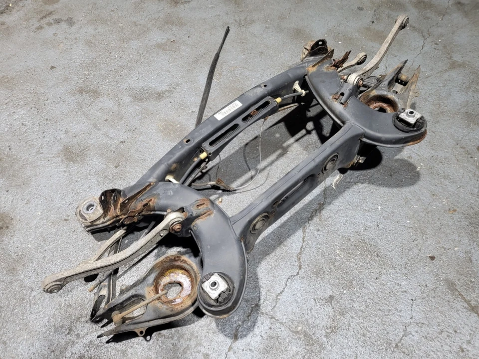 Mercedes W212 Mopf Kombi  Hinterachse Achsträger Achse hinten  2123503510  (00) - Bild 2 von 4