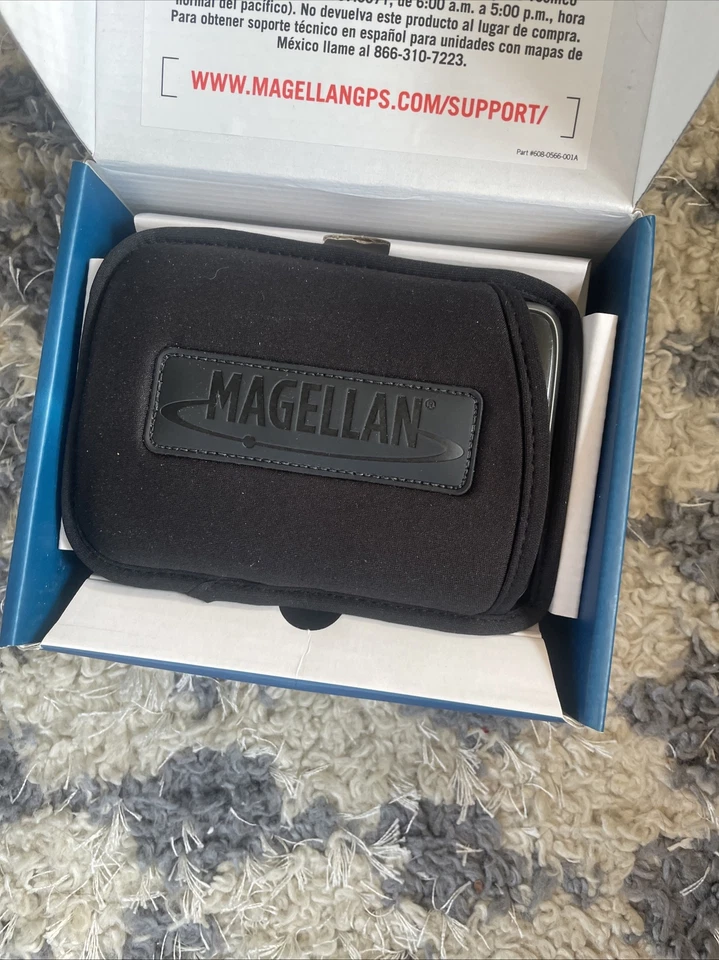 Magellan Maestro 4700 Car GPS Navigator 4.7" Touch Screen, Voice Activated - Image 2 of 4