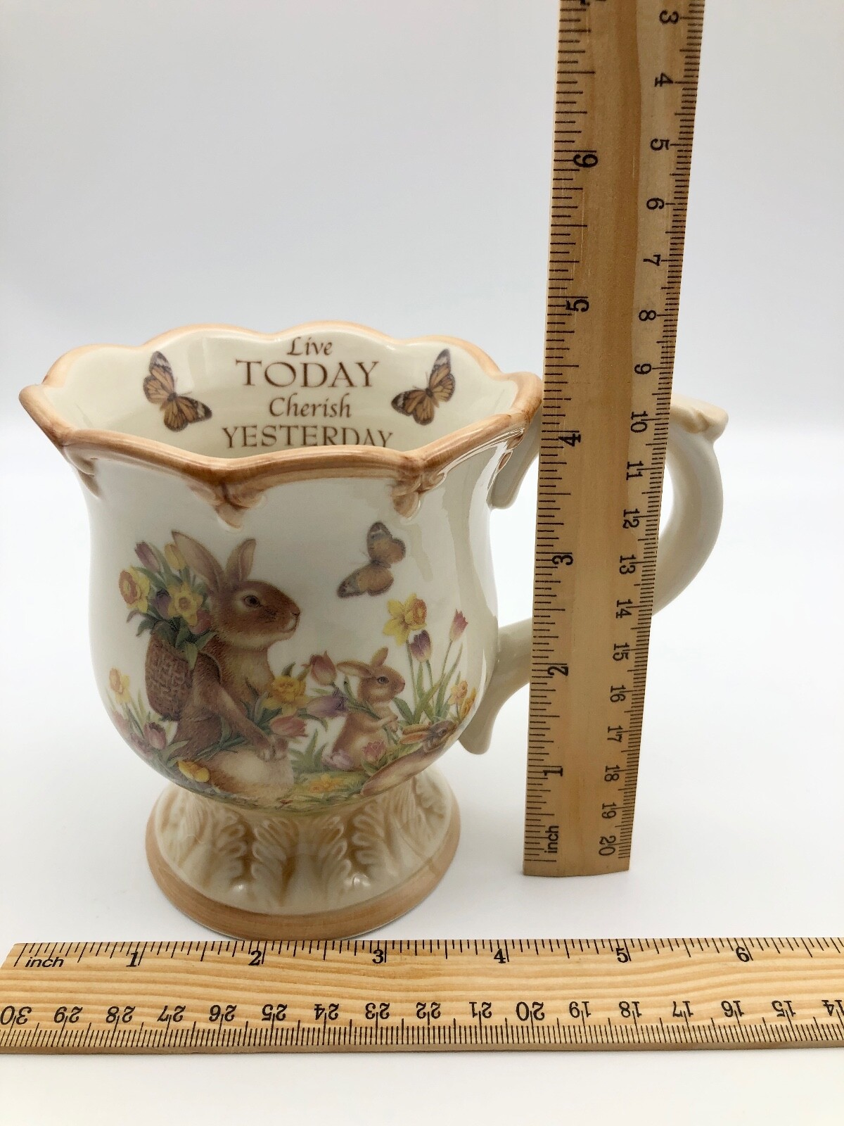 Cracker Barrel Easter Traditions Mug Ceramic Bunny Rabbit Footed ...