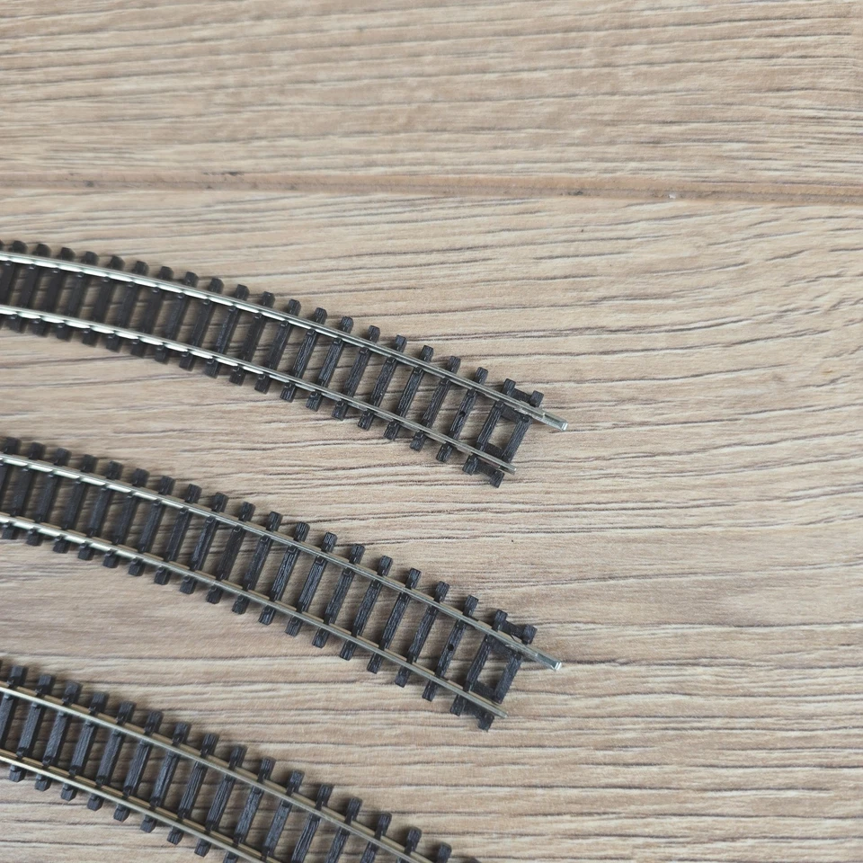 Peco ST-3019 No 4 Double Radius Curve Set of 4 N Gauge Track - Image 3 of 4