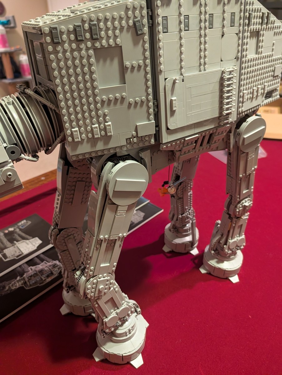 LEGO 75313 Star Wars AT-AT UCS | eBay