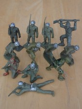 Vintage 1960's Green Plastic Army Men Soldiers Lot of 12