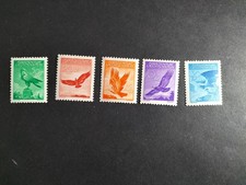  timbres Liechtenstein neufs  avec trace de  charnière série poste aérienne