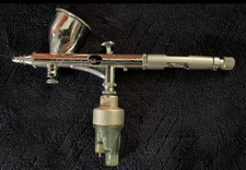 airbrush and accessories with toolbox: Iwata CM-C Plus Gravity Feed Dual-Action