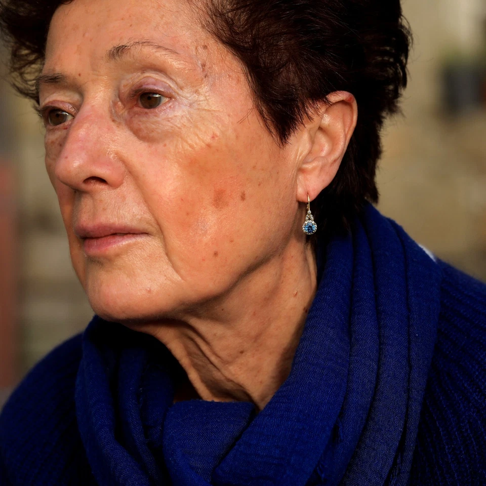 Pendientes Pequeña Colgantes Dorado Antiguo Belle Circonita Redonda Azul SA1 - Imagen 2 de 4