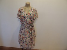 Tahari size 14 floral short sleeve belted dress Spring & Summer