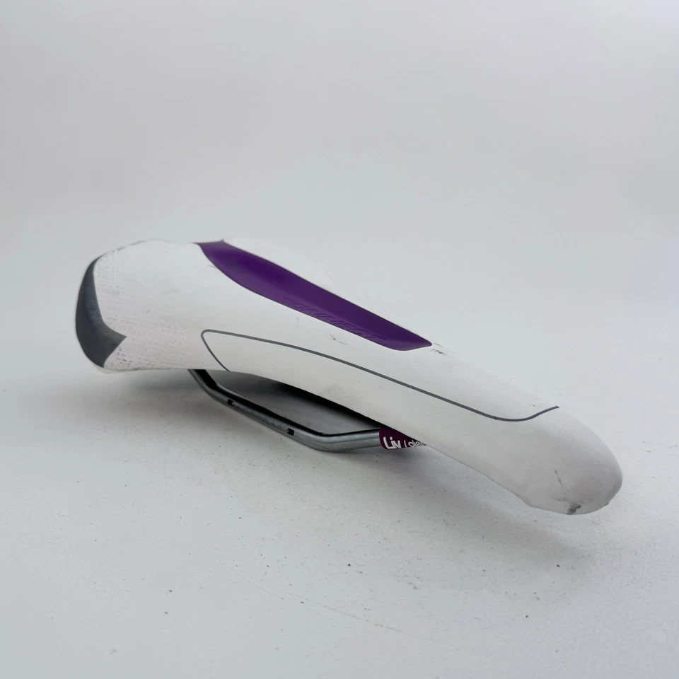 Asiento de sillín Liv Giant Connect hacia adelante inclinación pélvica blanco diseño dinámico A44 Foto 2 de 4