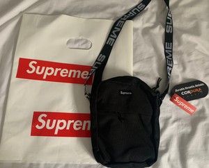shoulderbag supreme ss18