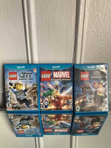 LEGO Bundle City Undercover Jurassic World Marvel Superheroes (Nintendo Wii U)