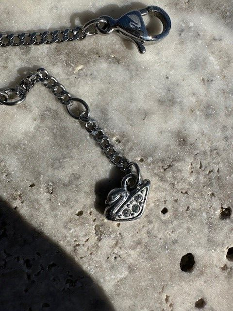 AUTHENTIC  SWAROVSKI STATEMENT/COLLAR NECKLACE - image 9