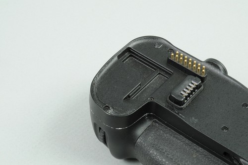 Nikon Vertical Shutter Release grip MB-D10 - Picture 5 of 7