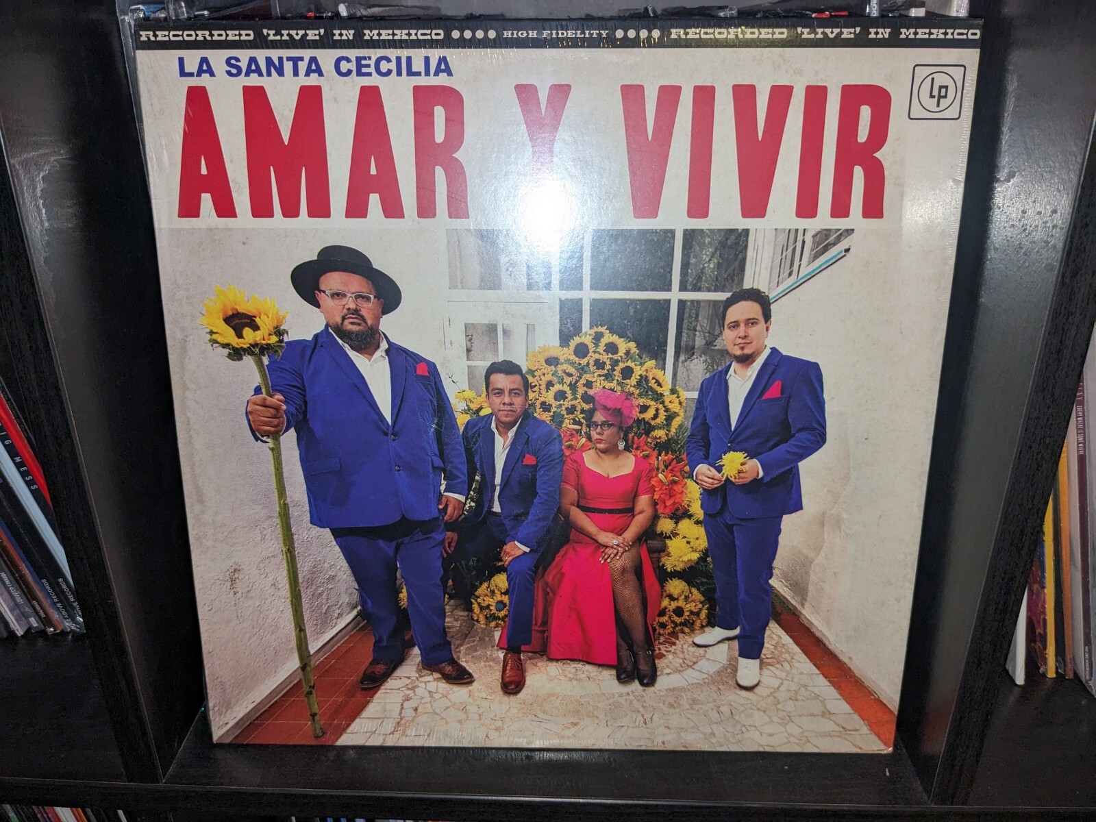 La Santa Cecilia AMAR Y VIVIR - Виниловая пластинка - НОВАЯ И ЗАПЕЧАТАННАЯ! Редкий альбом!!