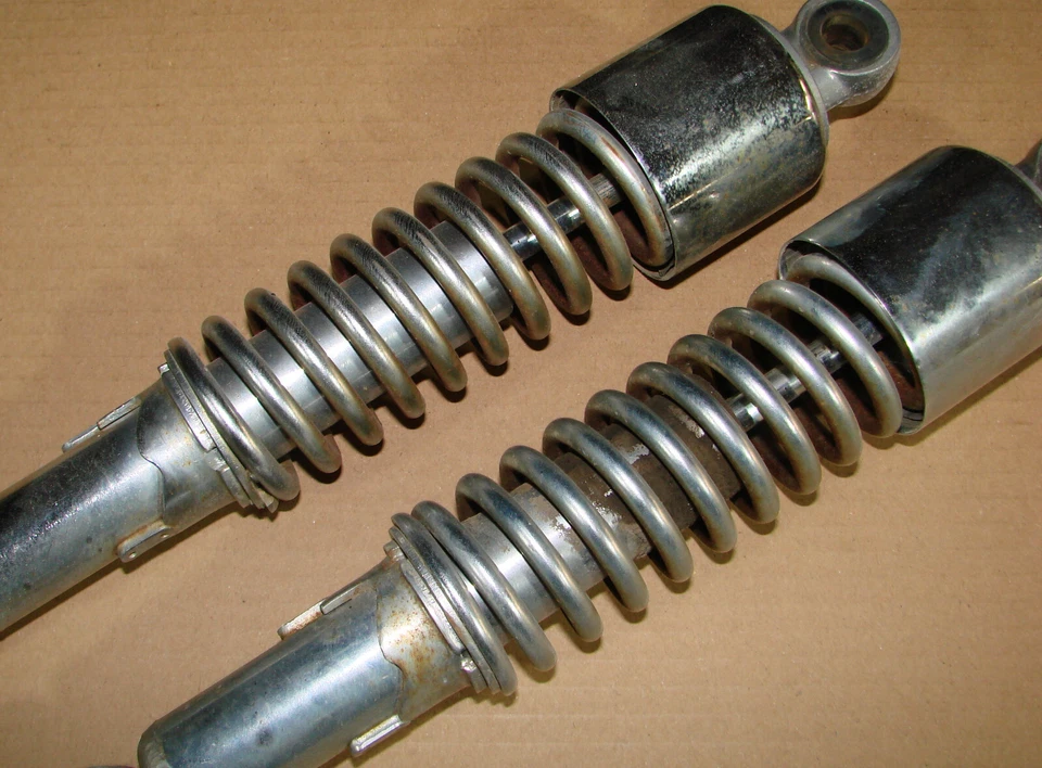 JUEGO AMORTIGUADOR TRASERO IZQUIERDO DERECHO ---------- 1976 KAWASAKI KZ750B Twin Foto 2 de 2