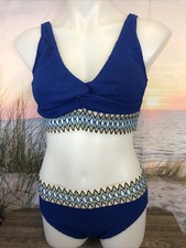 NWT Cupshe Two Piece Bikini Swimsuit Size Medium Textured Blue