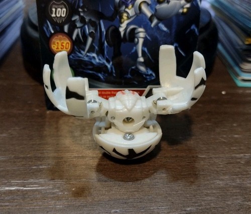 Bakugan B1 Pearl Darkus Fear Ripper 390G White Battle Brawlers W/ Card READ!!! - Picture 3 of 7