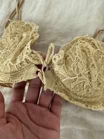 La Perla 2 Yellow Lace Bra US Size 34